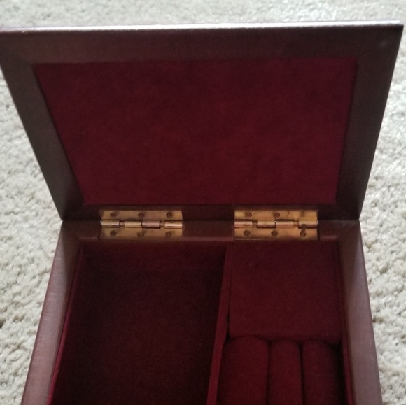 Cherub Music / Jewelry Box - Picture 2 of 3